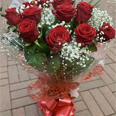 Dozen Luxury red roses