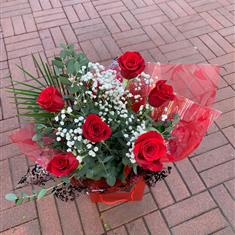 6 RED ROSE BOUQUET