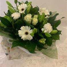 Luxury Mothers Day bouquet white
