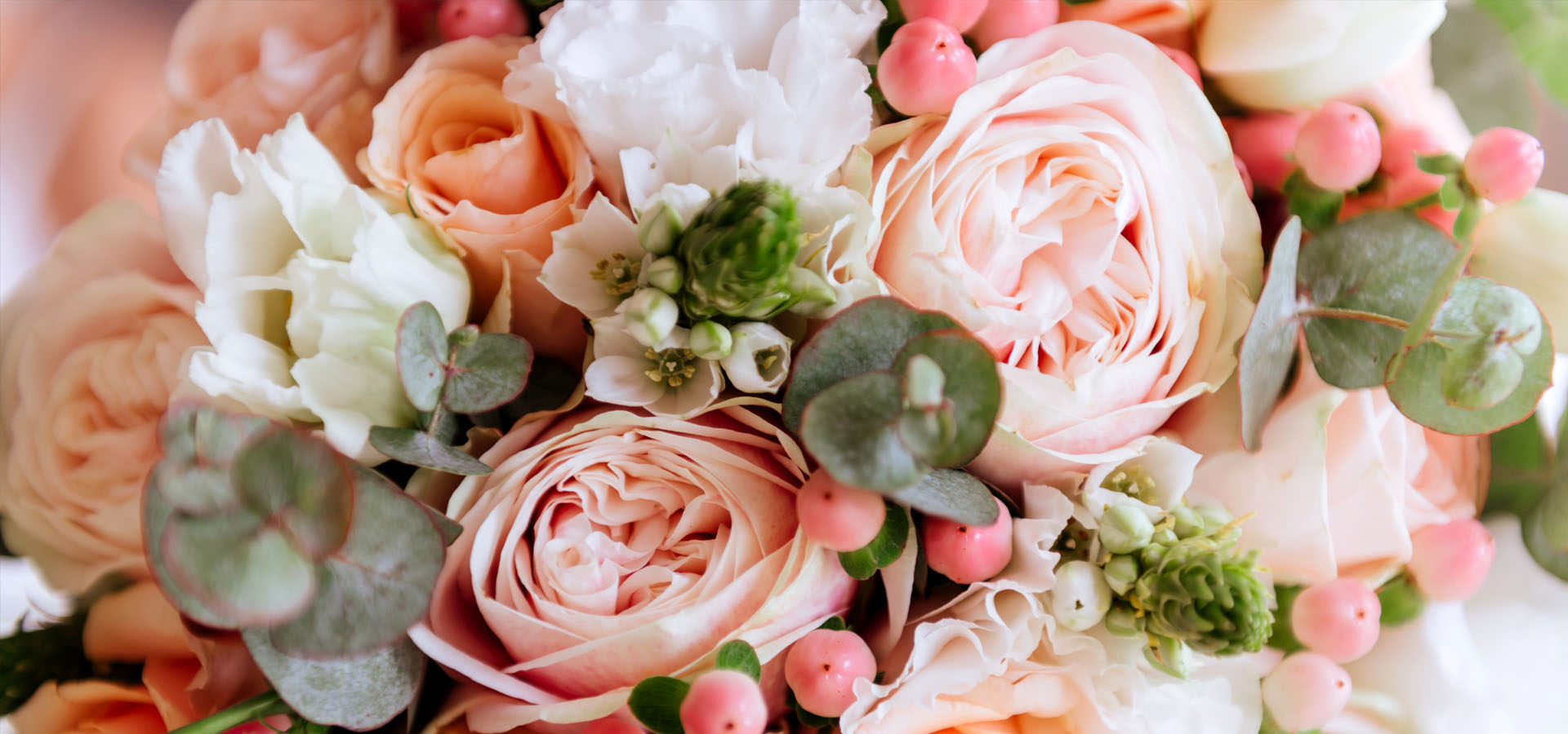 Marias Flowers Florist Cwmbran Order Online & 07889 061425